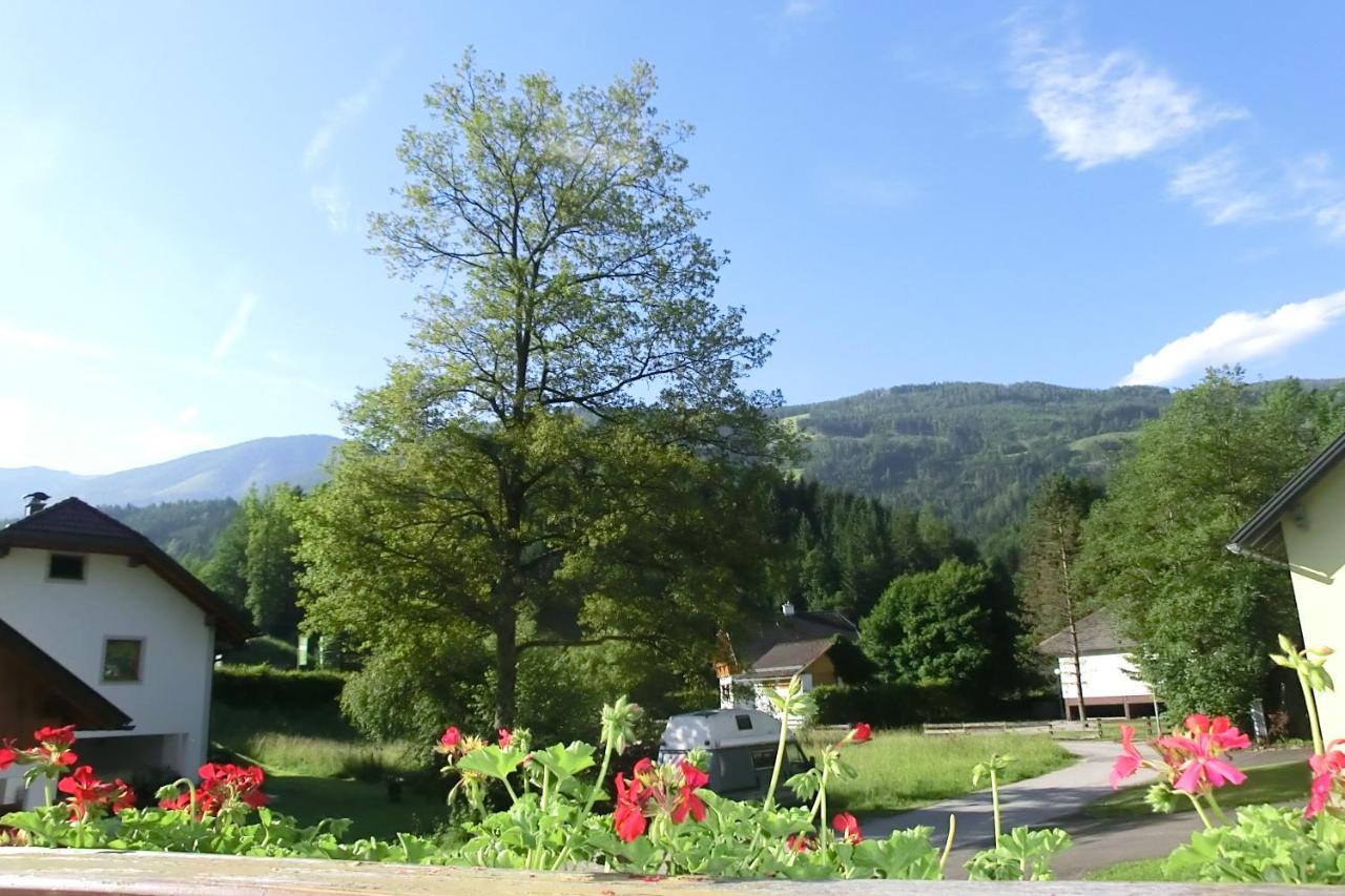 Hotel Garni Landhaus Buertlmair Hinterstoder Exterior photo