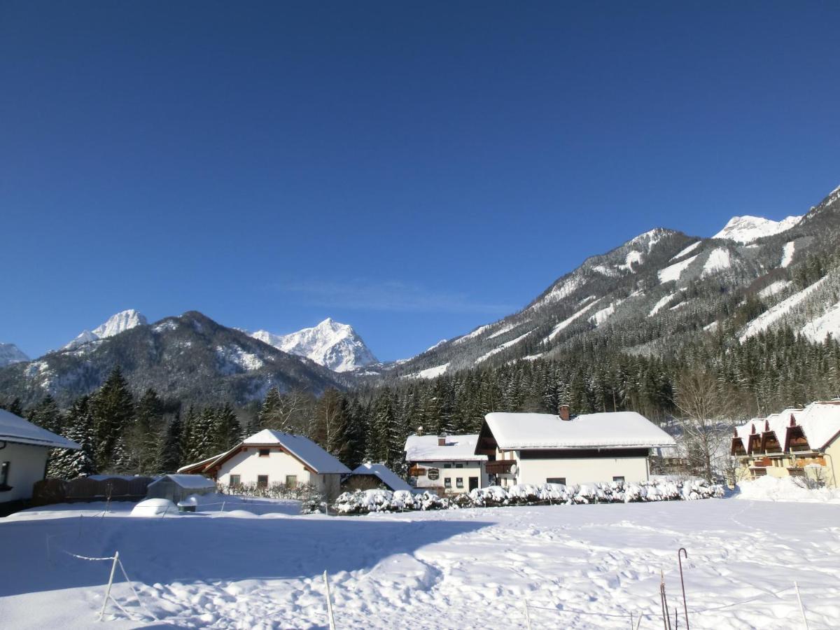 Hotel Garni Landhaus Buertlmair Hinterstoder Exterior photo