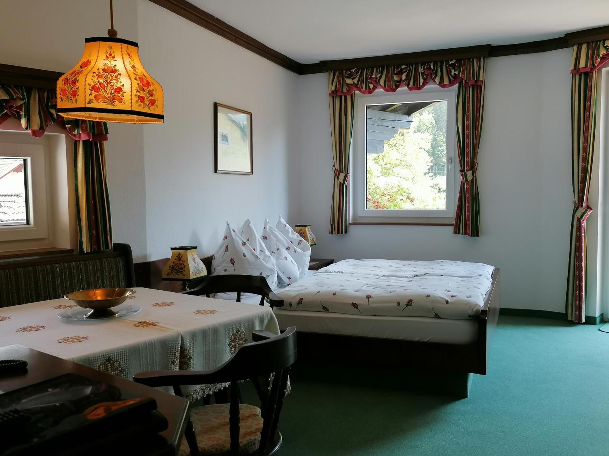 Hotel Garni Landhaus Buertlmair Hinterstoder Exterior photo