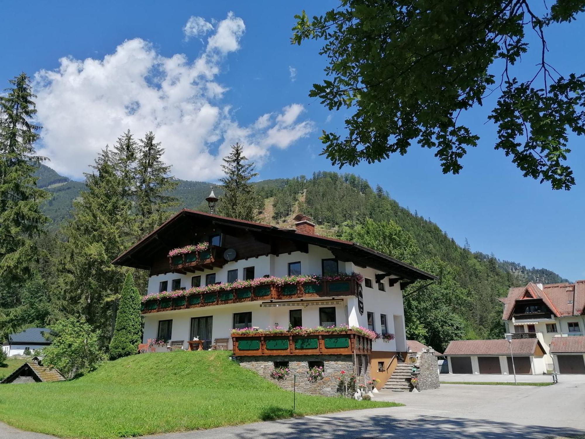 Hotel Garni Landhaus Buertlmair Hinterstoder Exterior photo